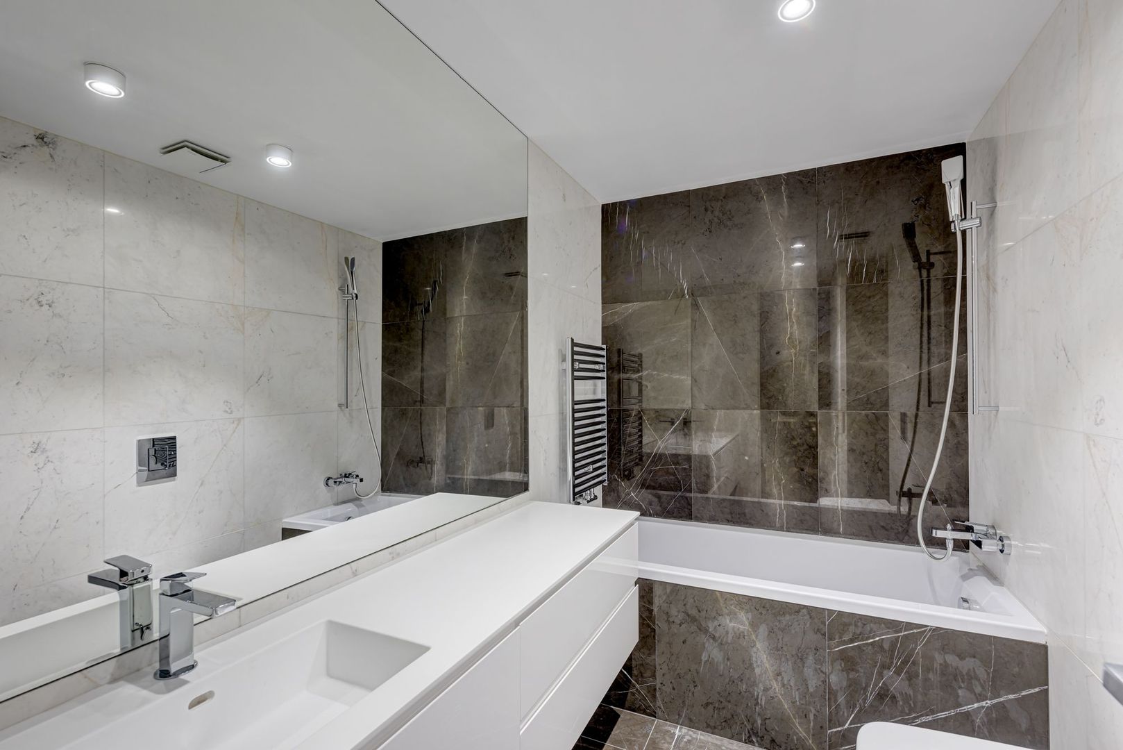 Apartament spatios 4 camere tip duplex | One Charles de Gaulle - Poză 14