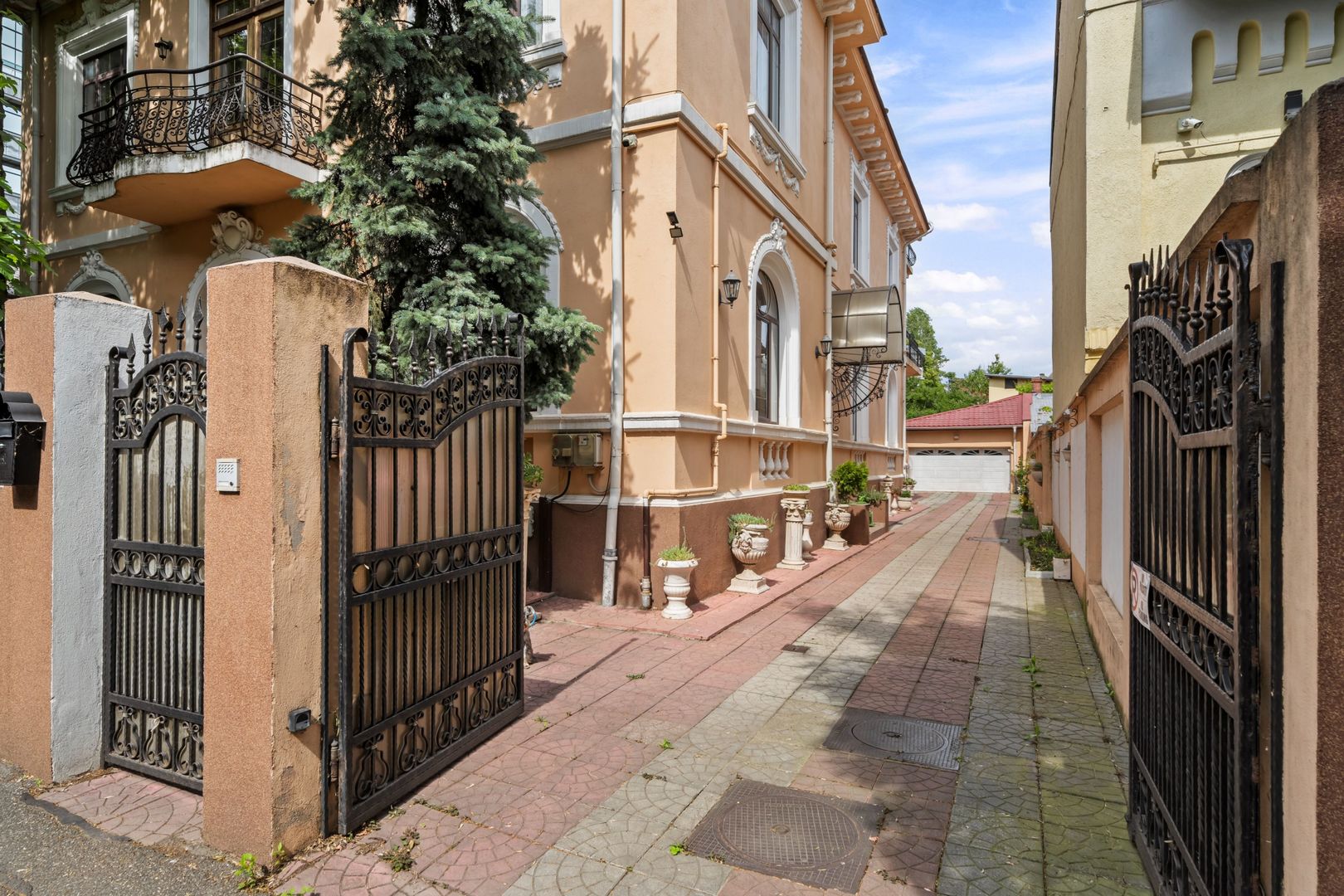 Vilă istorică reprezentativă în Cotroceni - Poză 1