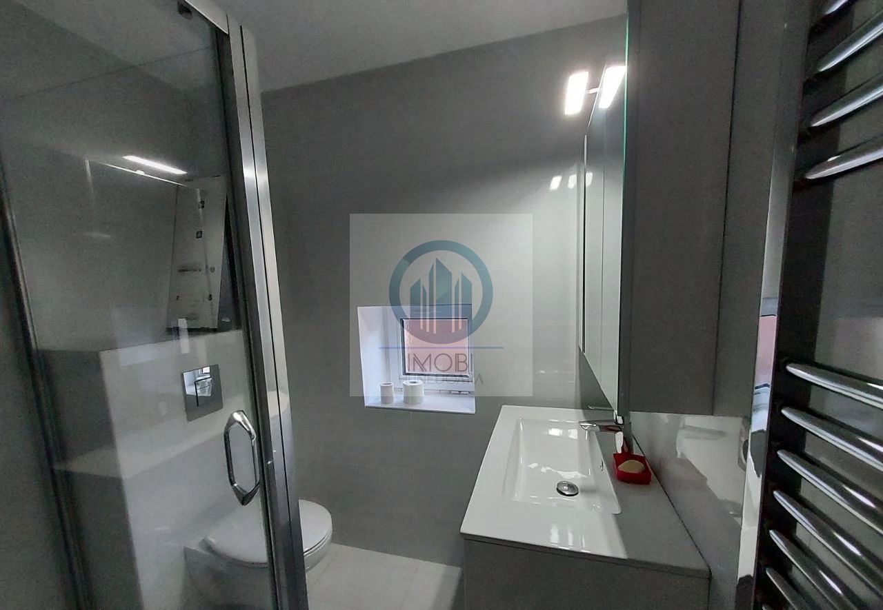 Vila deosebita în loc Simeria, zona ultracentrala - Poză 12