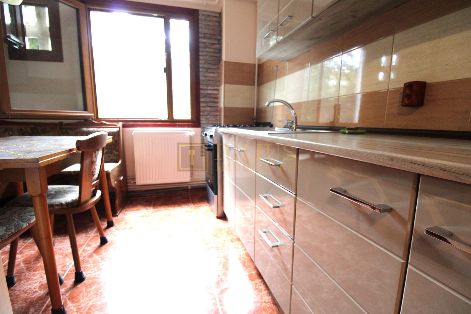 Apartament in zona Circumvalatiunii, Gheorghe Lazar - Poză 9