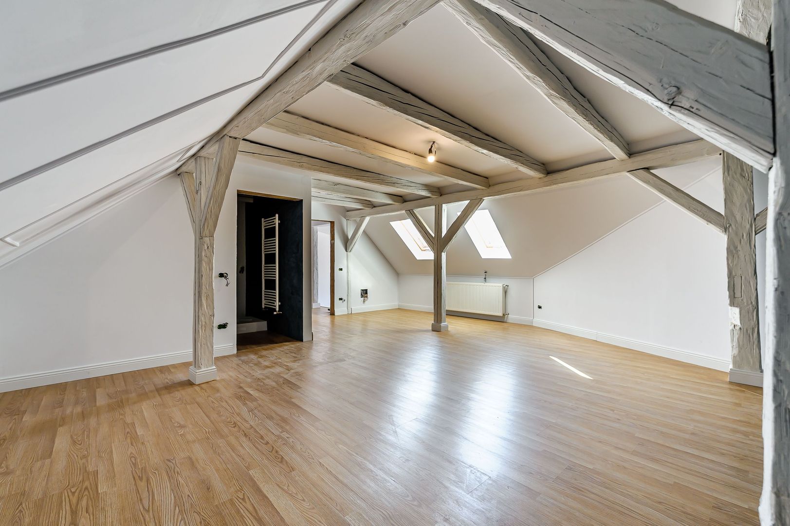 Apartament ultracentral cu 3 camere - Poză 8