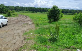 Teren extravilan - 13.500mp -Comuna Boteni-la 3 km de oras Titu - Poză 1