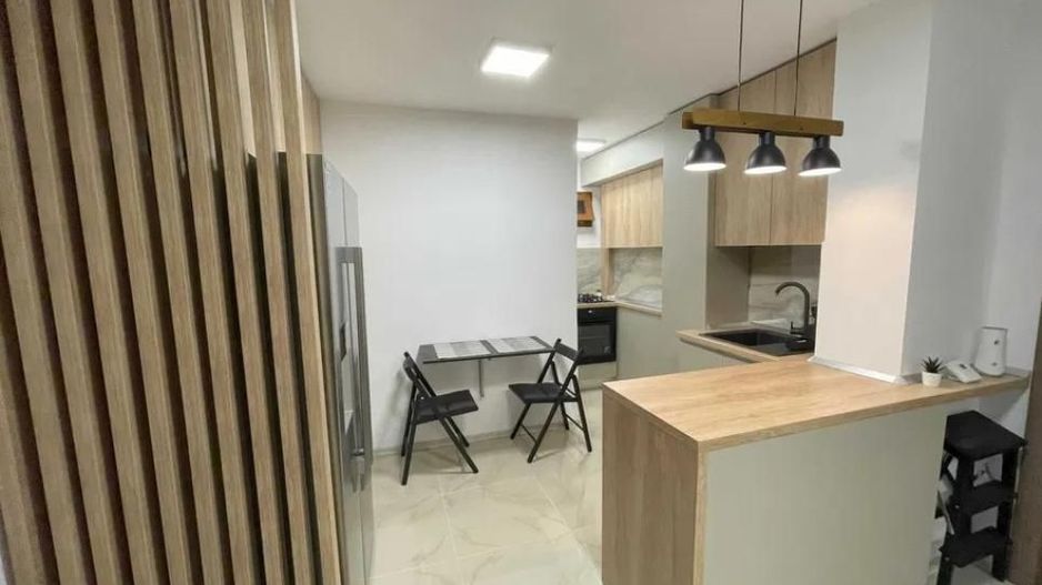 Vanzare Apartament 3 camere, Drumul Sarii Sector 5 - Poză 7