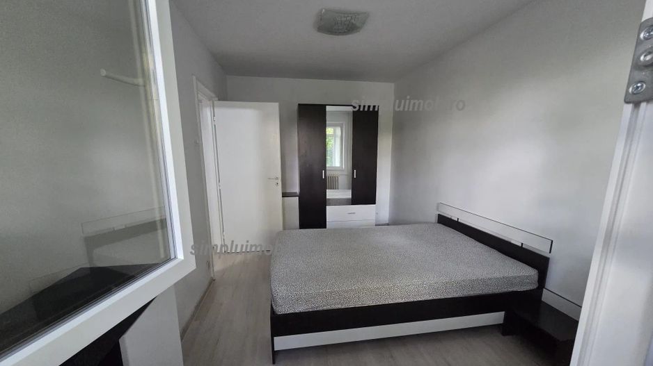 Decomandat 2 Camere Drumul Taberei - Poză 1