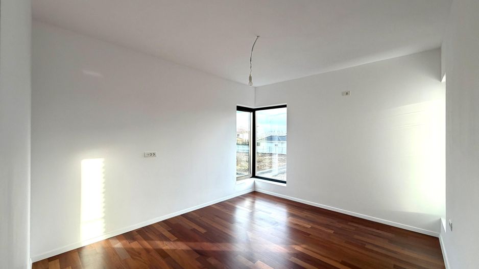 Duplex modern - 5 camere - toate utilitatile - Sacalaz - Poză 8