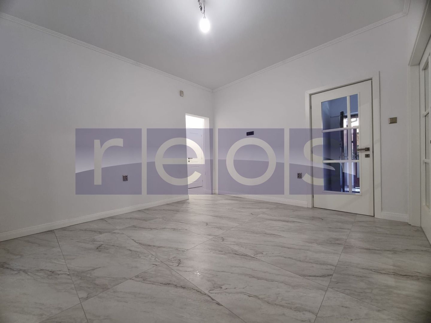 VANZARE - 3- CAMERE IN VILA INTERBELICA -TINERETULUI - Poză 4