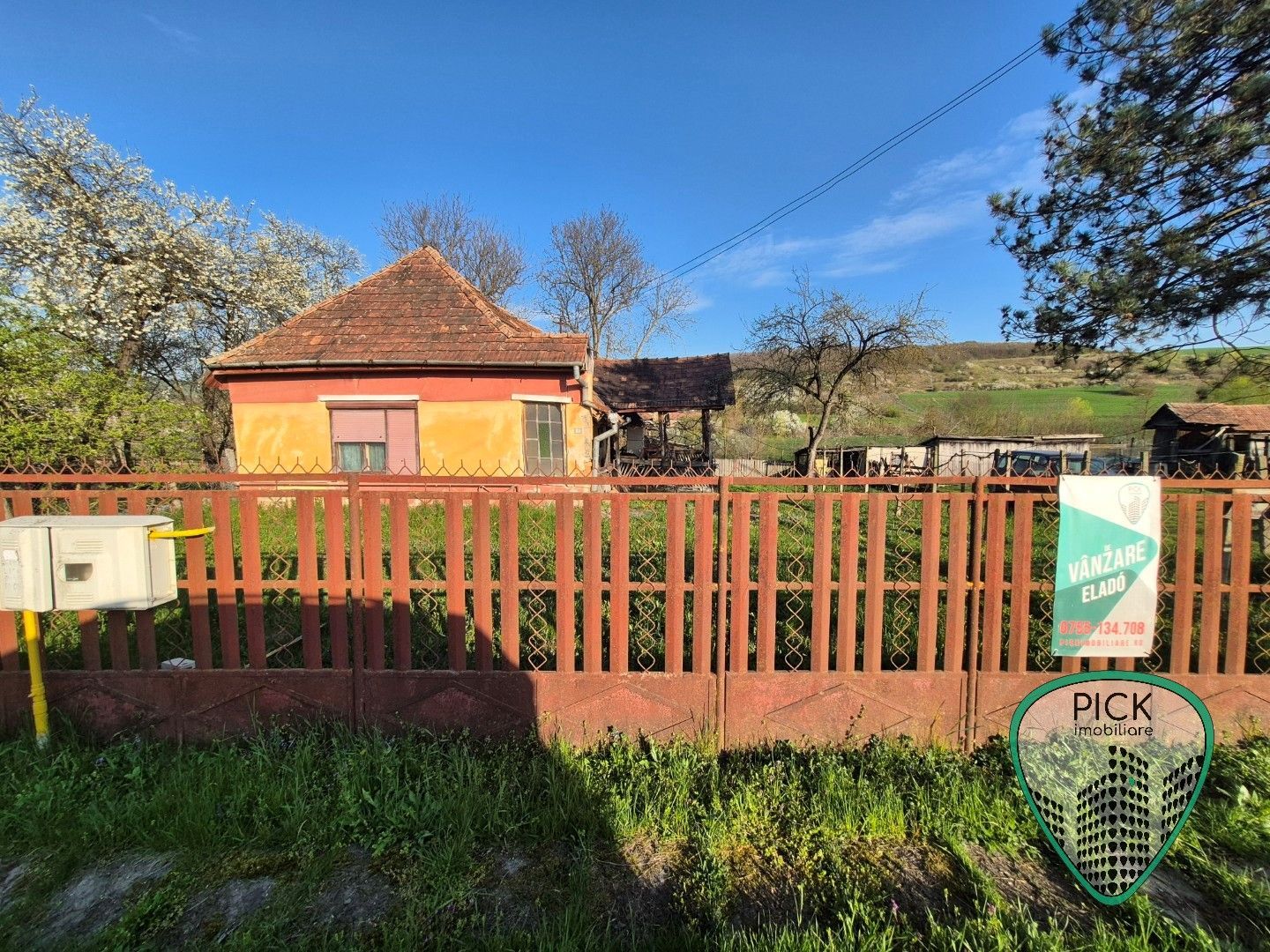 P 1226 - Casă cu 2 camere în Cerghid, jud. Mureș - teren 4044 mp - Poză 1