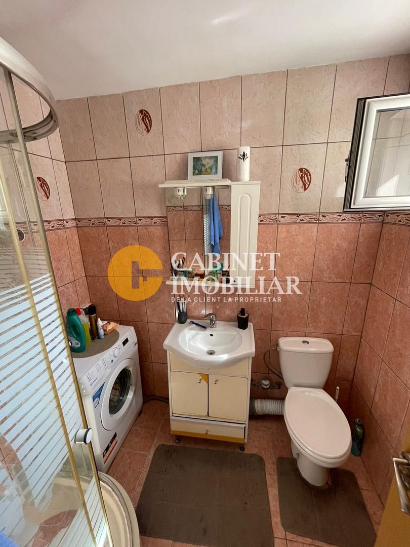 Tudor Vladimirescu str Tepes Voda - decomandat- an 1978 - mobilat - Poză 6