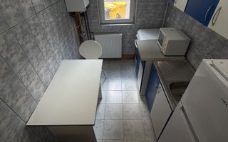 1 camera,  centrala proprie; Complex Studentesc - Rest. Dinar. - Poză 21