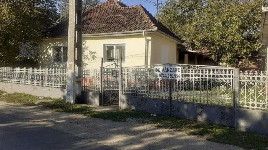 Vand casa cu 121 mp suprafata construita si teren 1635 mp - Poză 6