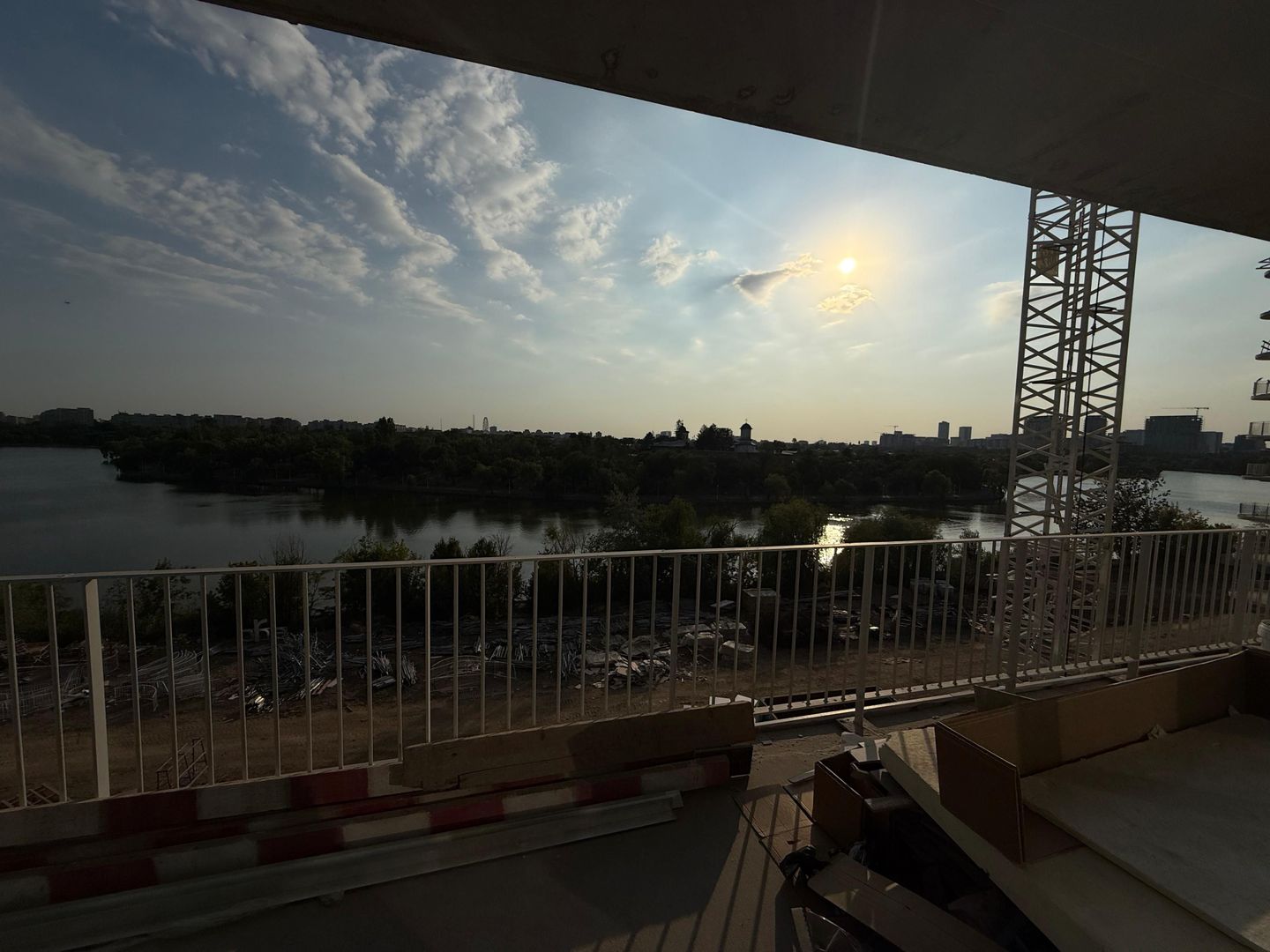 APARTAMENT 3 CAMERE ONE LAKE DISTRICT FAZA 1 - Poză 3