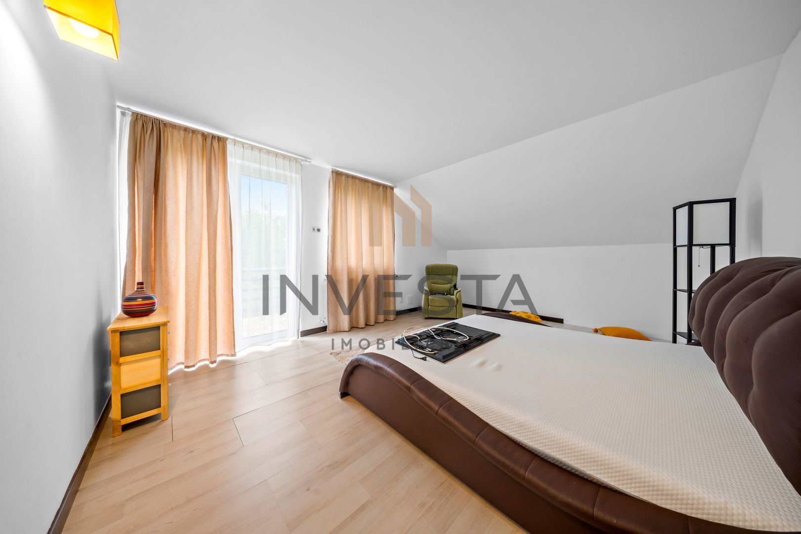 Casa individuala, 231 mp, curte, teren 800 mp, Europa, Eugen Ionesco - Poză 12