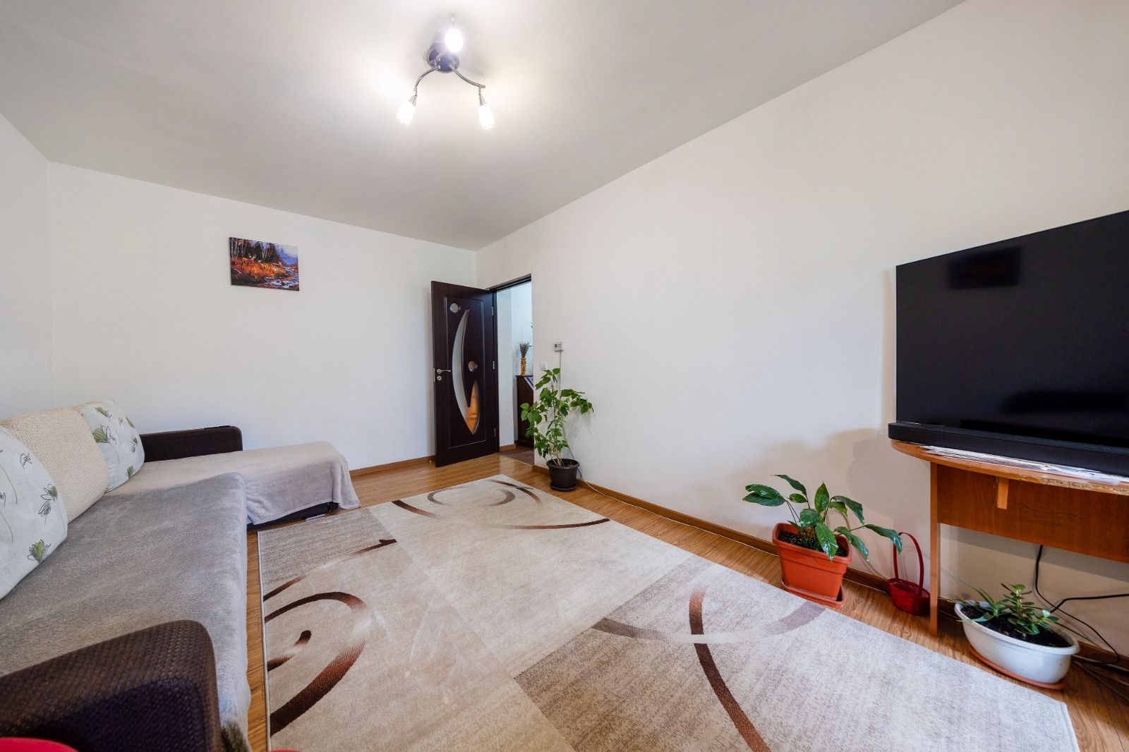 Sacele-Apartament 2 camere+2 locuri de parcare - Poză 2