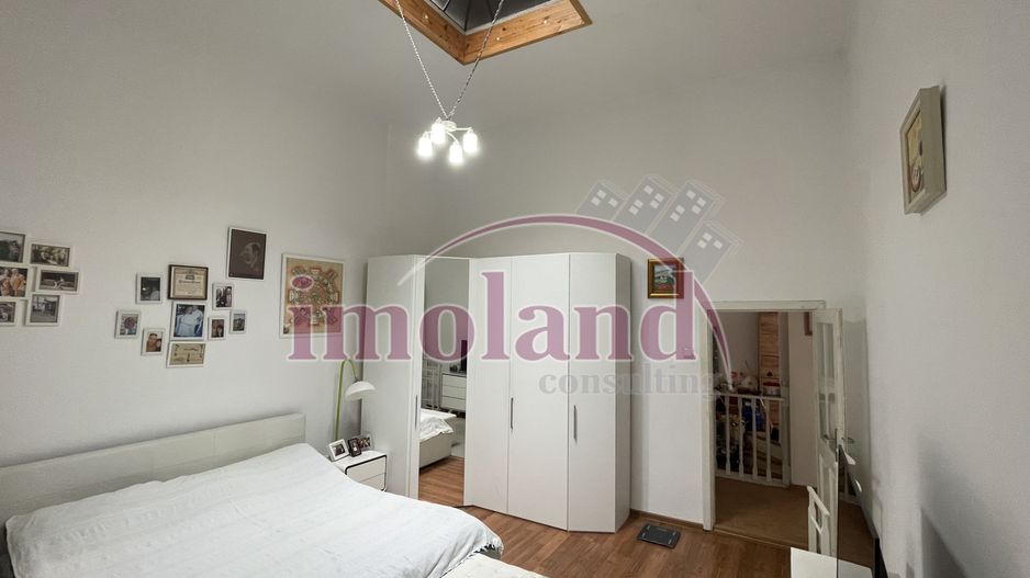 Apartament spectaculos de 4 camere într-o vilă cu farmec istoric pta Victoriei - Poză 13