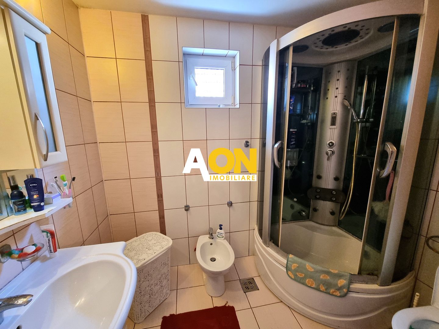 De vanzare casa 5 camere, 1200mp teren, zona ultracentrala - Poză 12