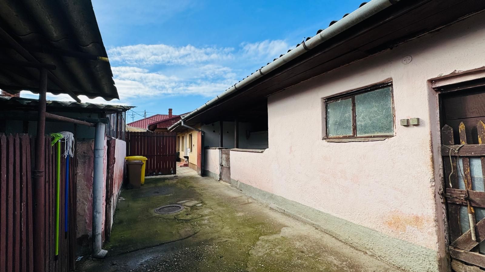 De vânzare Casă în Grădiște, curte + grădină proprie generoasă Arad - Poză 38