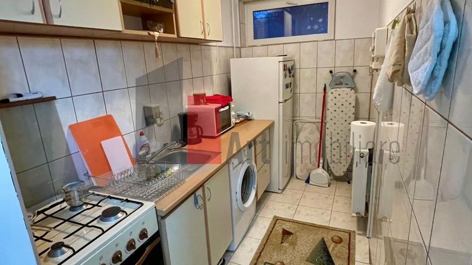 Garsoniera Pajura Spatioasa - Poză 5