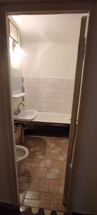 Apartament o camera, Port - Poză 4