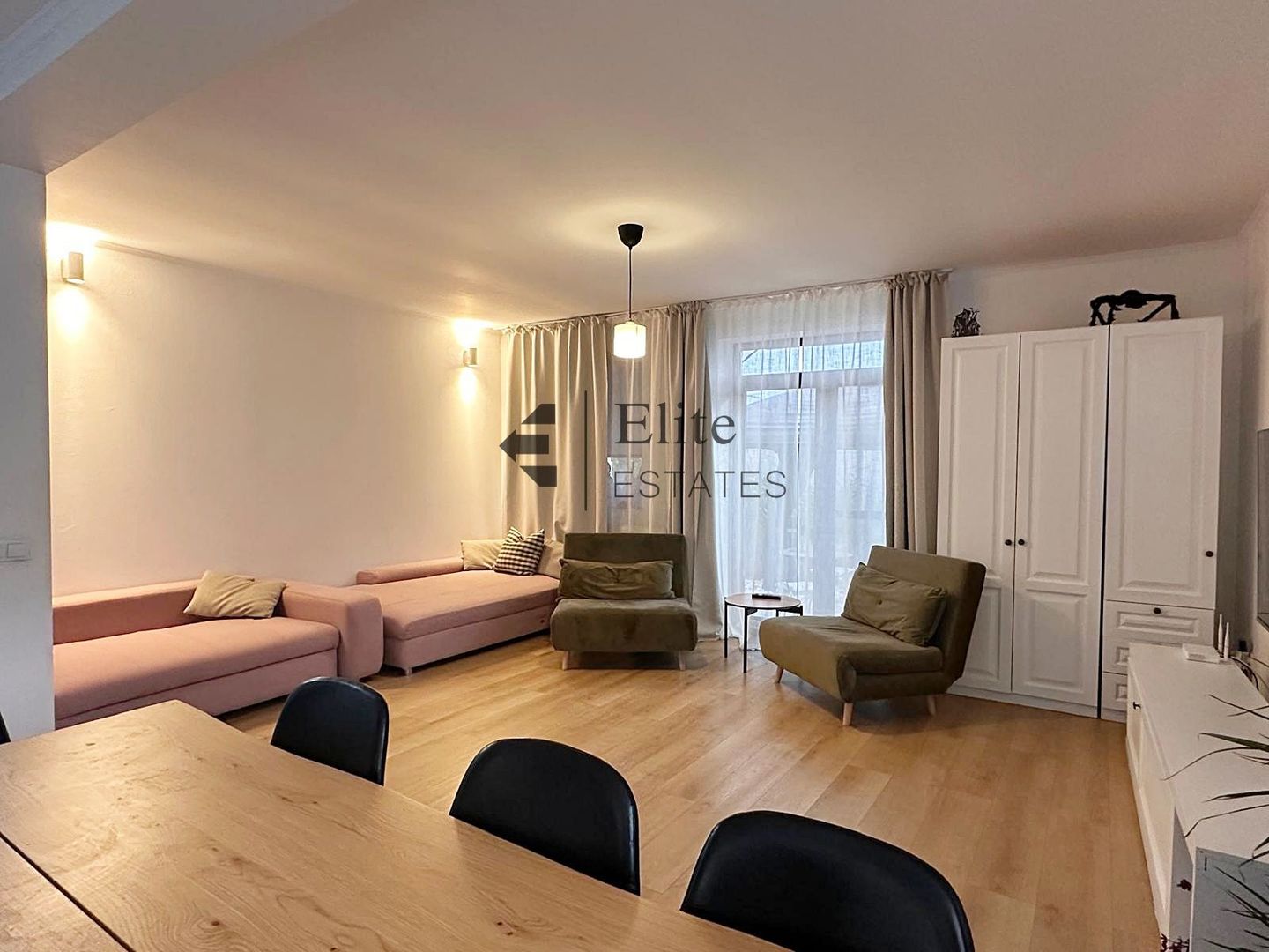 Casa cu 5 camere de vanzare Cartierul Tineretului Oradea - Poză 3