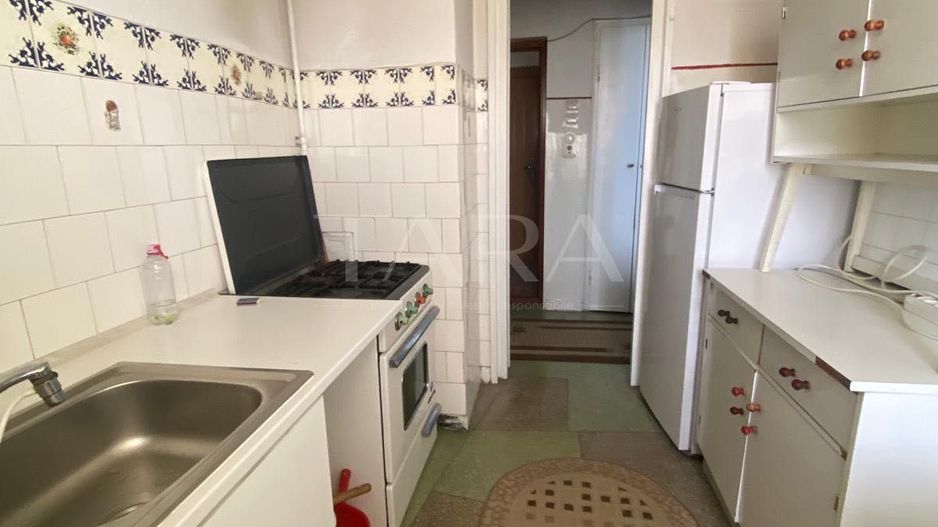 Apartament 2 camere – zona Mercur, cartier liniștit. - Poză 1