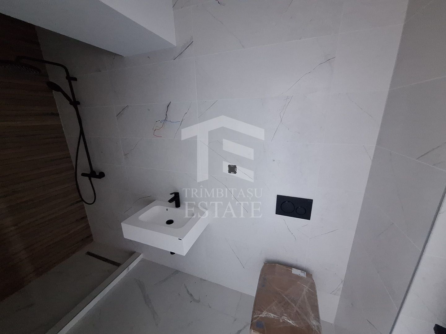 3 CAMERE - 2 BAI-2 BALCOANE - ULTRAFINISAT FINALIZAT  TITAN PALLADY - Poză 16