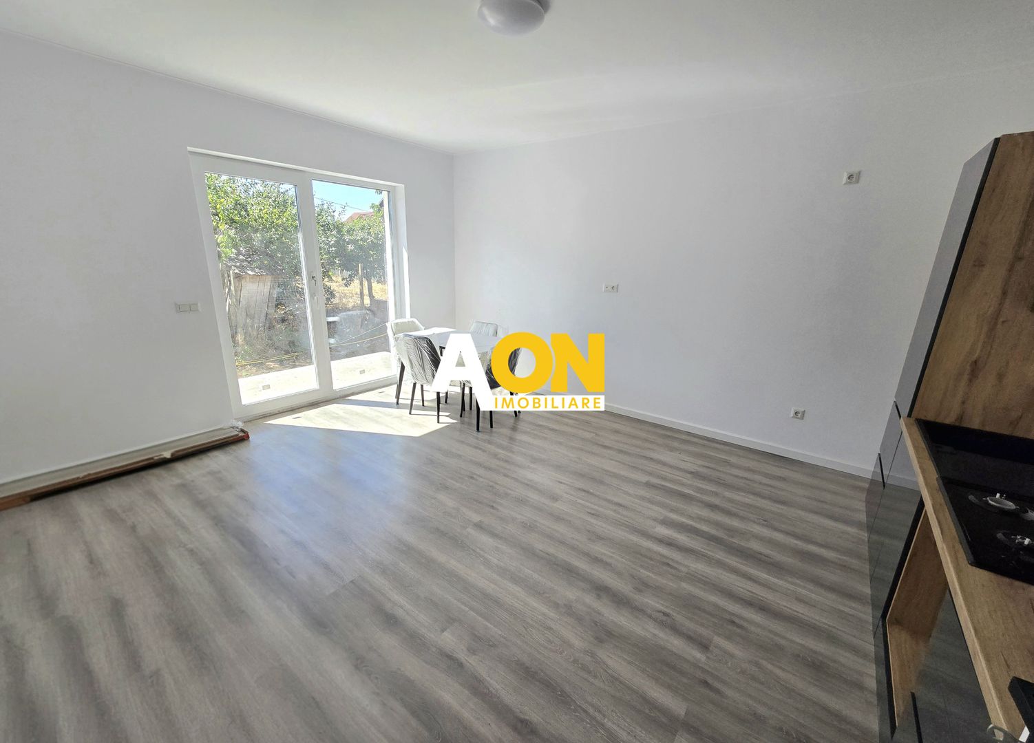 Casă Individuală de Închiriat, 4 Camere, Prima Închiriere, Ampoi 3 - Poză 5