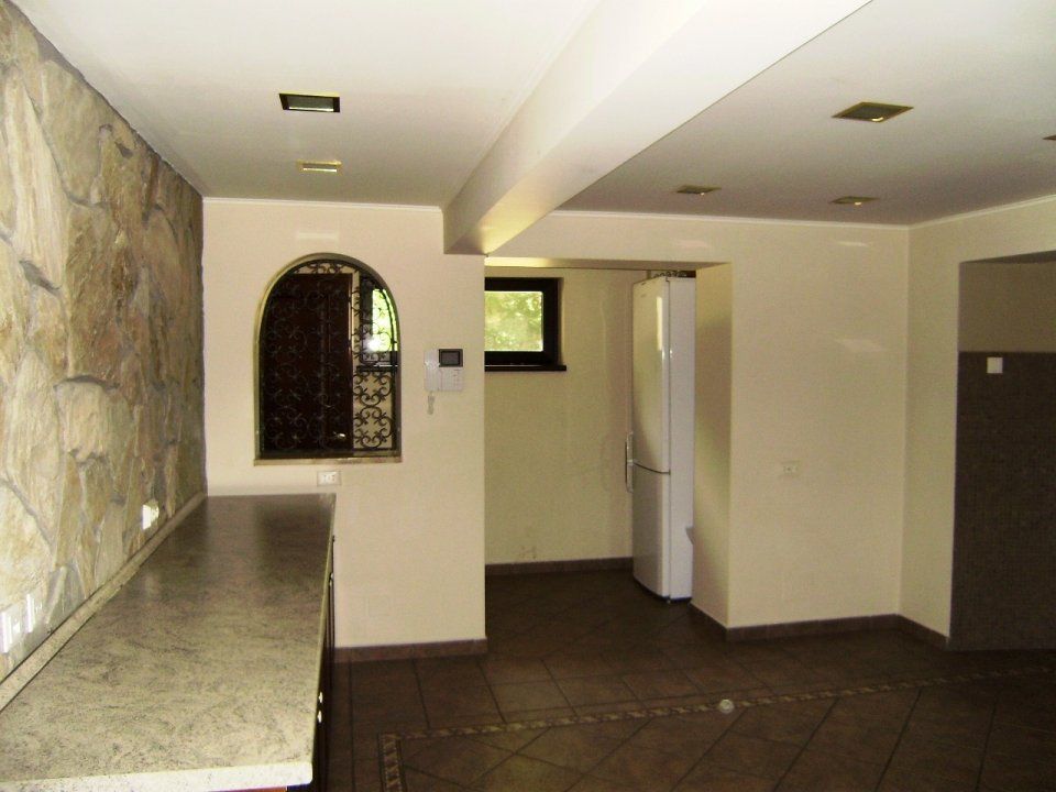 Casă individuală cu 5 camere în zona Capitale/ Paris - Poză 8