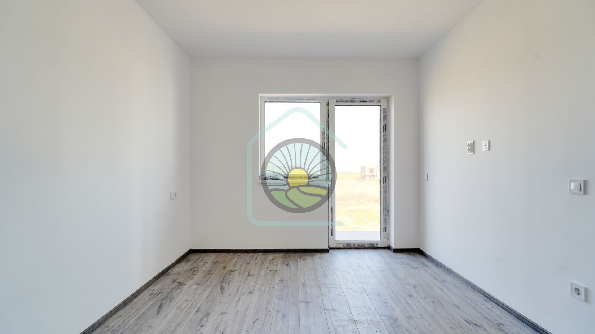 CASA  5 CAMERE IZVOR-TARLUNGENI - Poză 6