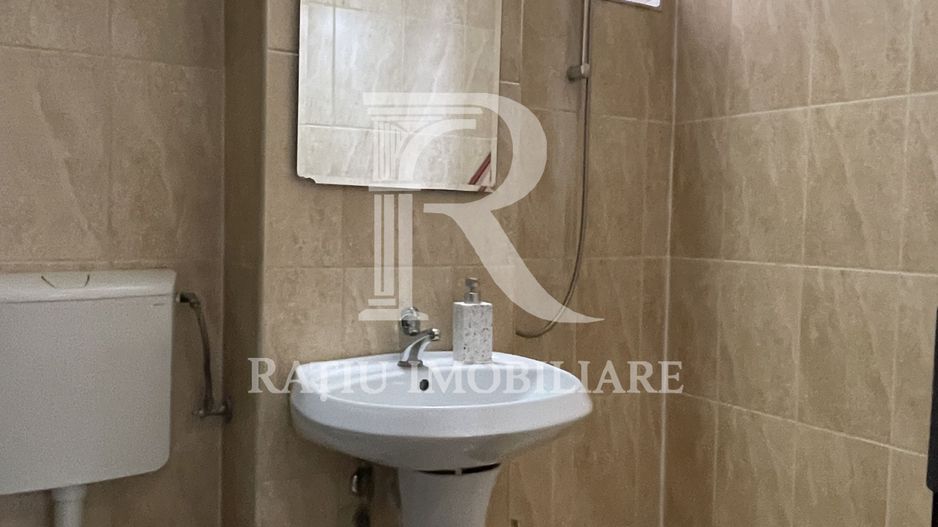 Apartament cu 2 camere | etaj intermediar | parcare exterioara | Rogerius | Oradea - Poză 8