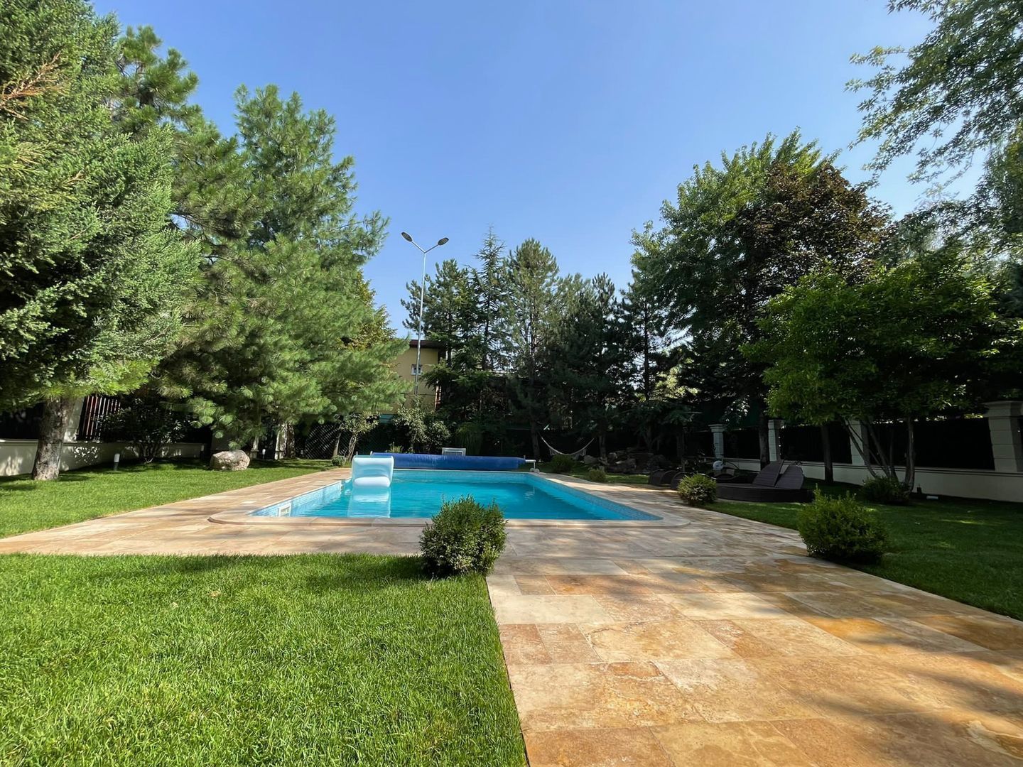 Eleganță în Vila de Excepție  |   Vila cu piscina încălzită - Poză 9