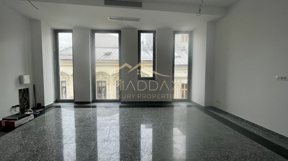 Spatiu comercial***300 mp***Cladire noua// Centrul Istoric - Poză 1