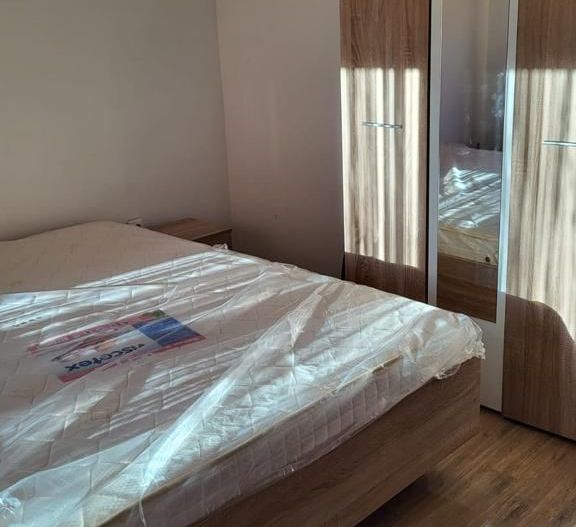 De Vanzare Apartament 3 camere in Vila Sebastian sect 5 - Poză 7