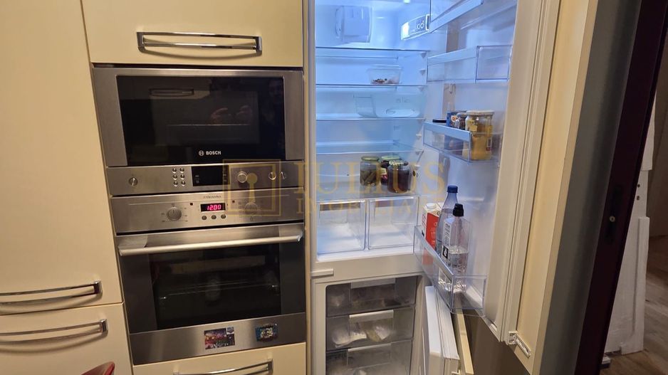 3 camere-107 mp, situat intr-o vila, loc de parcare, centrala gaz - Poză 9