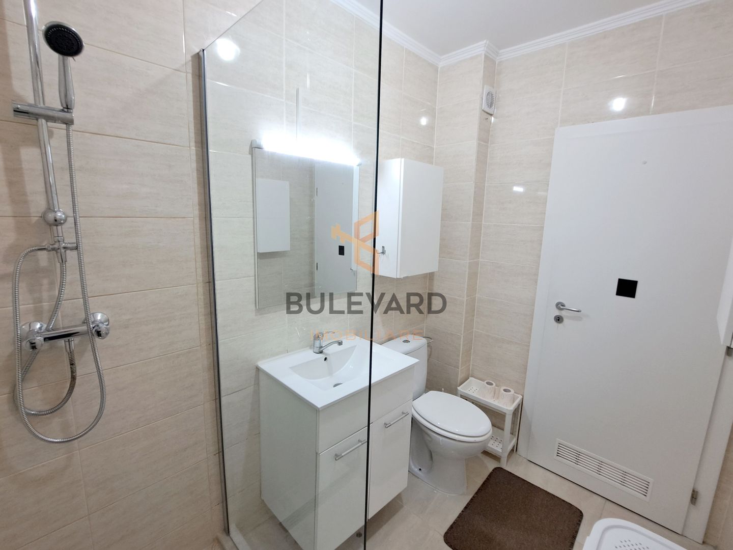Apartament cu 2 camere + parcare, zona Terra! - Poză 8