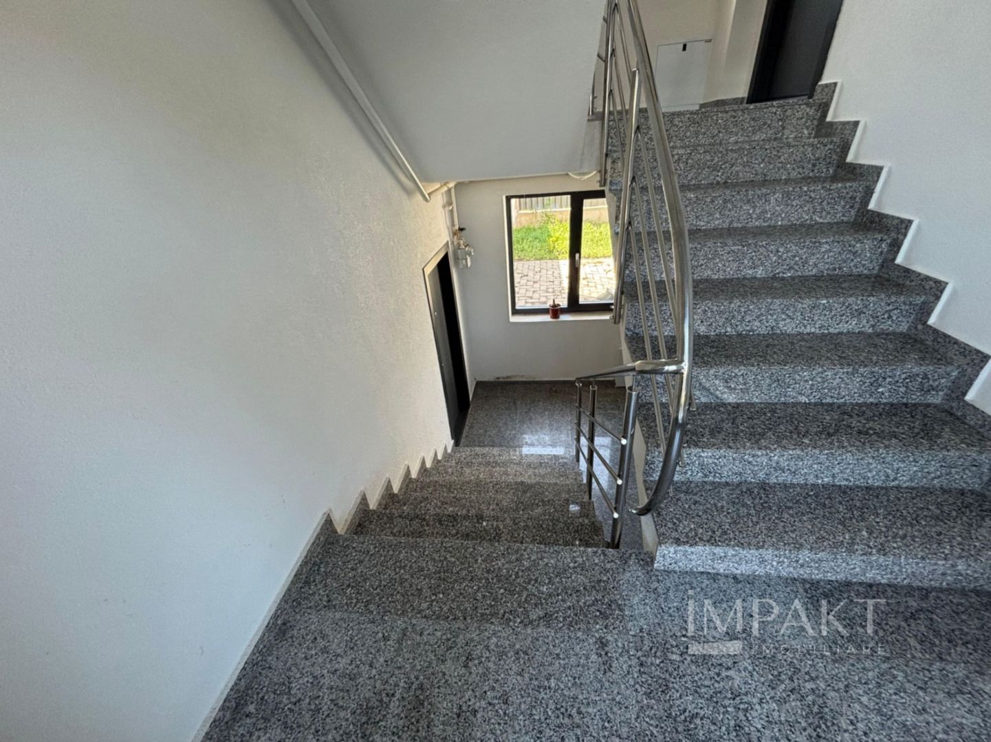 Apartament/spatiu comercial, Sânnicoara 80mp+curte exterioara 200mp, - Poză 9