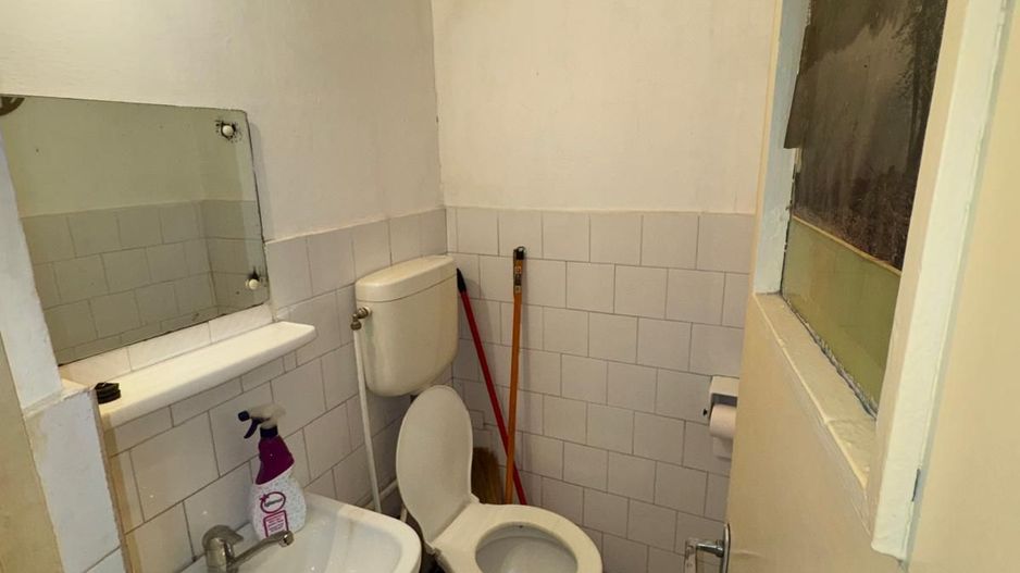 vand apartament 3 camere , zona Splai Mihai Viteazul ,et 1, incalzire - Poză 8