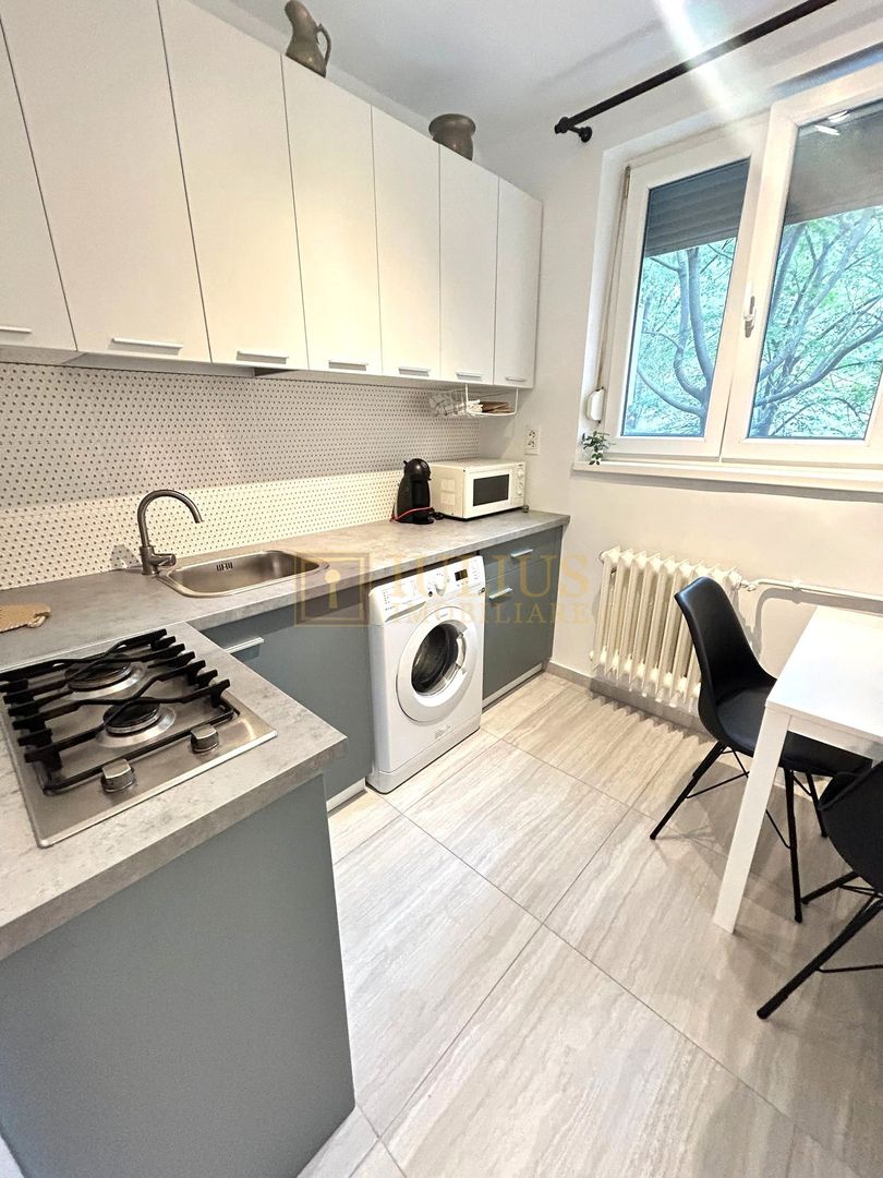 Apartament la Punctele Cardinale, langa Medicina - Poză 11