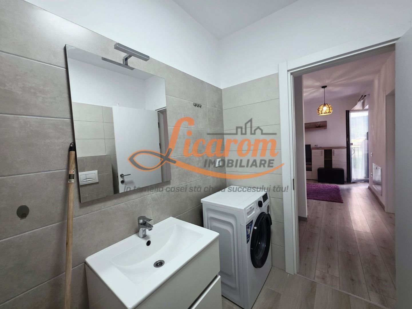Apartament 2 camere, mobilat, lift, parcare, animale,Cristian BV - Poză 4