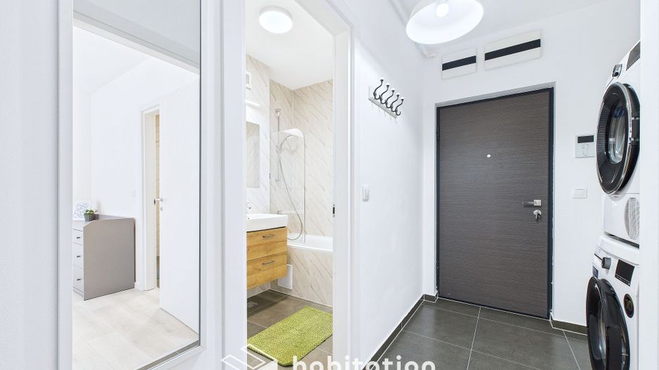 Apartament elegant si vibrant, vedere panoramicǎ ,zona Lipovei- Padure - Poză 21
