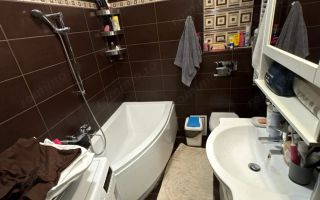 Universitate   Apartament 3 camere, terasă 18 mp, boxă mare 48 mp, mobilat complet - Poză 8