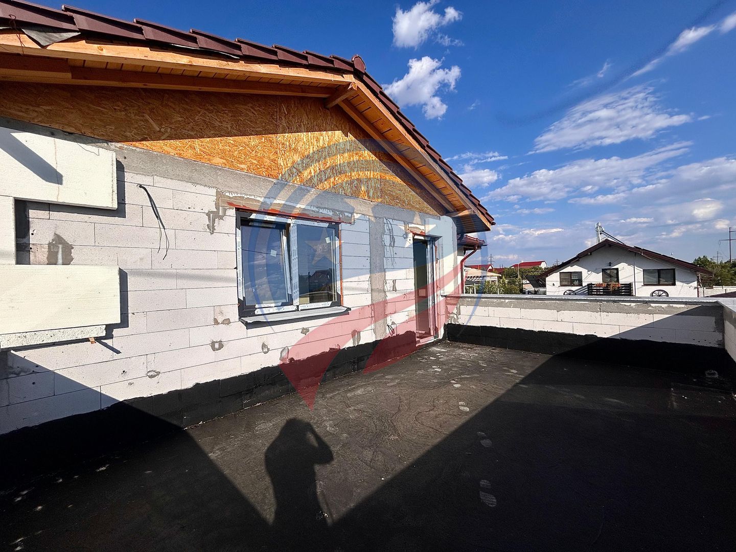 Vilă cu 4 camere de vânzare in Craiova - Poză 3