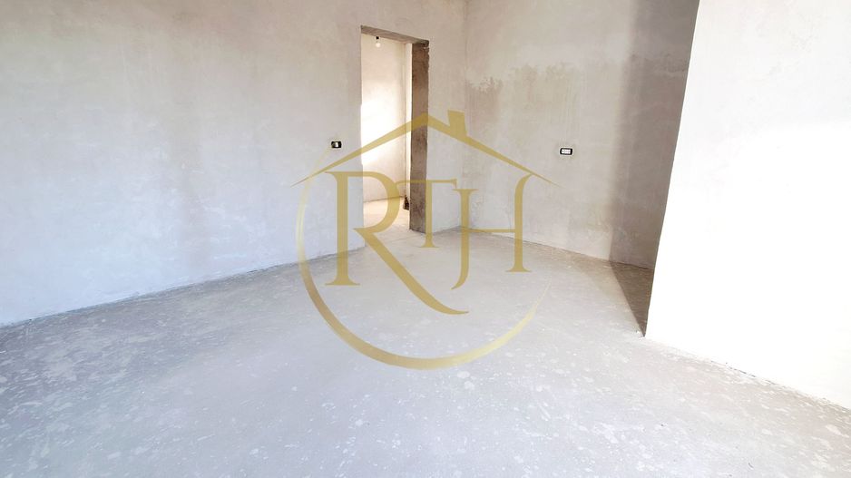 Oferim spre vanzare Case-Duplex cu 4 camere, situate in Giroc, zona buna - Poză 17