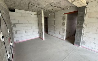 De vanzare apartament 3 camere, la vila, 130mp teren, Lac Chereteu - Poză 2