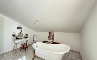 Pozitie excelenta - Unitatea Militara. Casa individuala. 4 dormitoare, 3 bai. - Poză 14