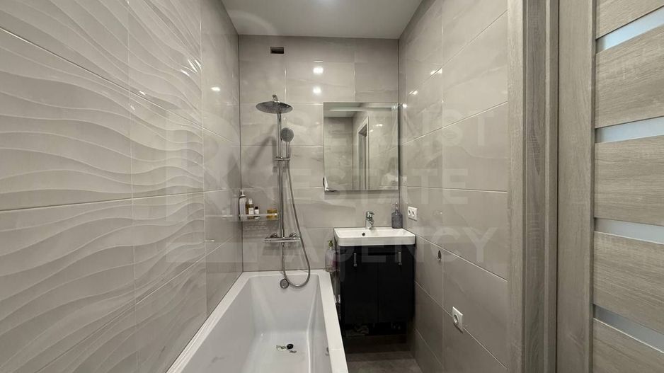 Vânzare, casă, 2 nivele, 3 camere, strada Miorița, Colonița. - Poză 14