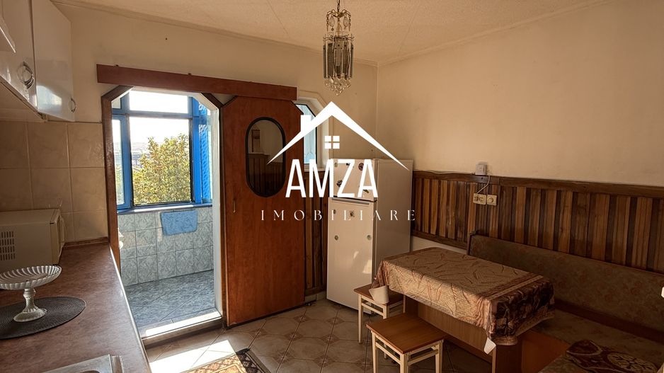 Apartament de vânzare în Vasile Aaron 2 camere decomandate - Poză 2