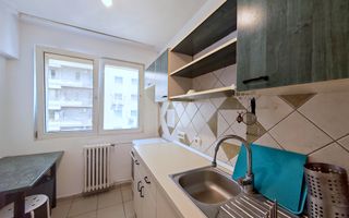 Apartament cu trei camere in inima cartierului Titan - Poză 5