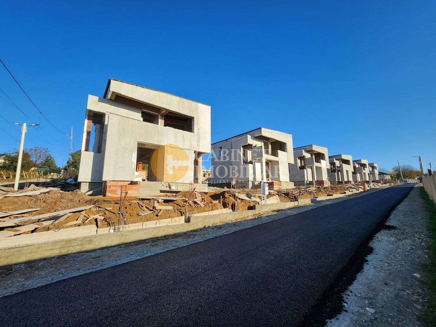 Vila moderna - Visan - 158mp - la asfalt - toate utilitatile - PREDARE IMEDIATA - Poză 2