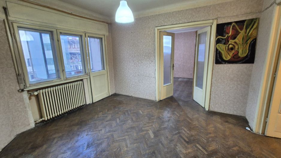 Apartament cu 3 camere - piata Unirii - Poză 1