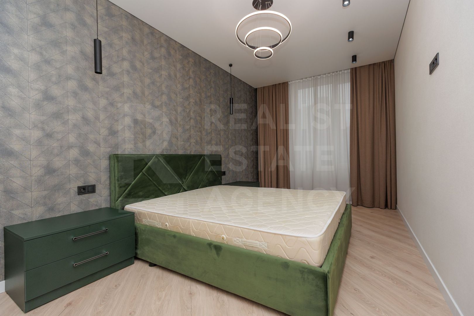 Vânzare, apartament, 3 camere,  str. Avraam Iancu, Centru. - Poză 3